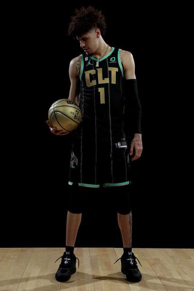 Charlotte Hornets 22/23 City Edition Uniform: Gold Rush